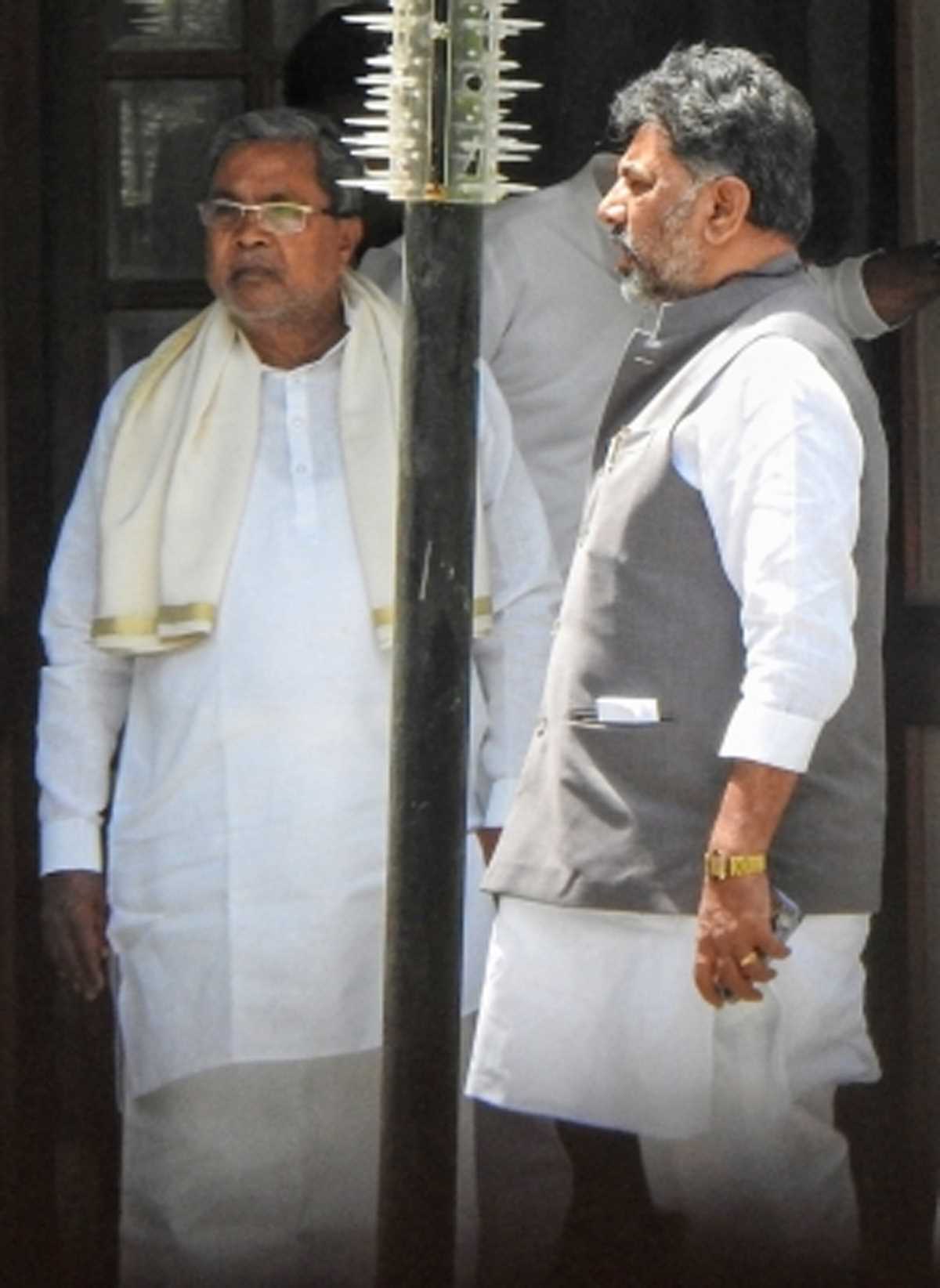 सिद्दारमैया, शिवकुमार के अलावा और 18 मंत्रियों के 20 मई को शपथ लेने की संभावना